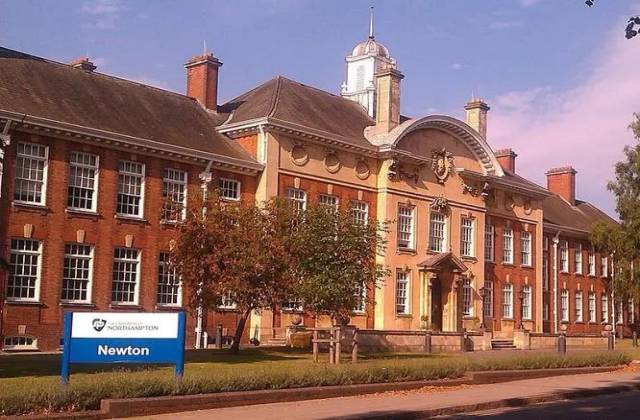 英国北安普顿大学申请条件和申请材料
