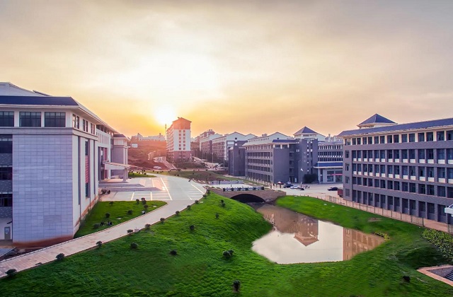 云南师范大学2022年MBA学费和奖学金汇总