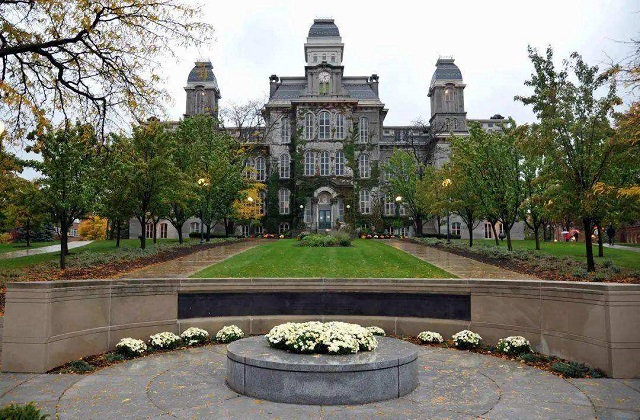 美国雪城大学怎么样？