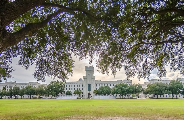 2022年QS中东非洲MBA商学院排名前十强