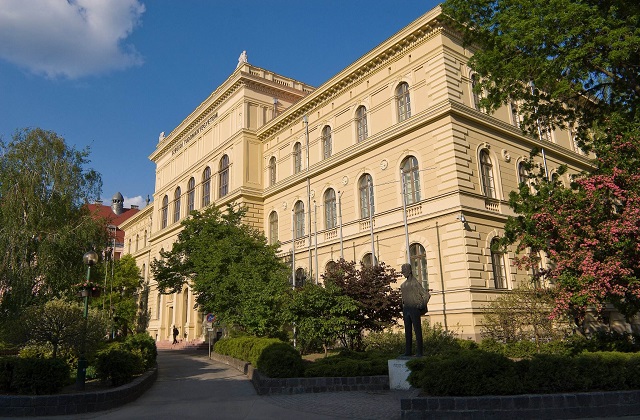 2017-2022年匈牙利塞格德大学QS世界排名