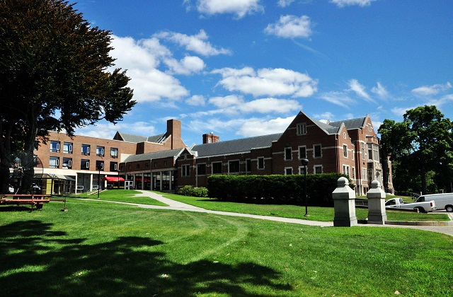 2017-2023年美国克拉克大学QS世界排名